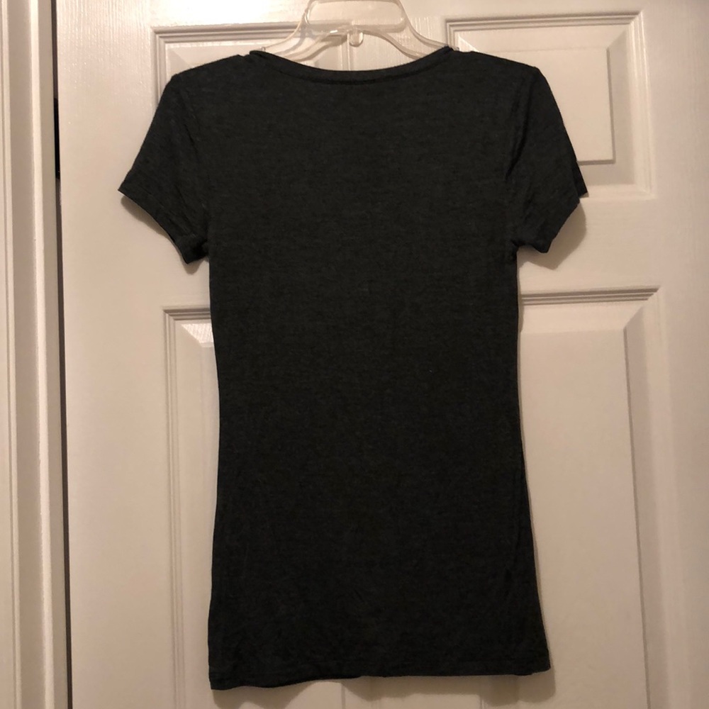 Basic grey tee - Picture 2 of 2
